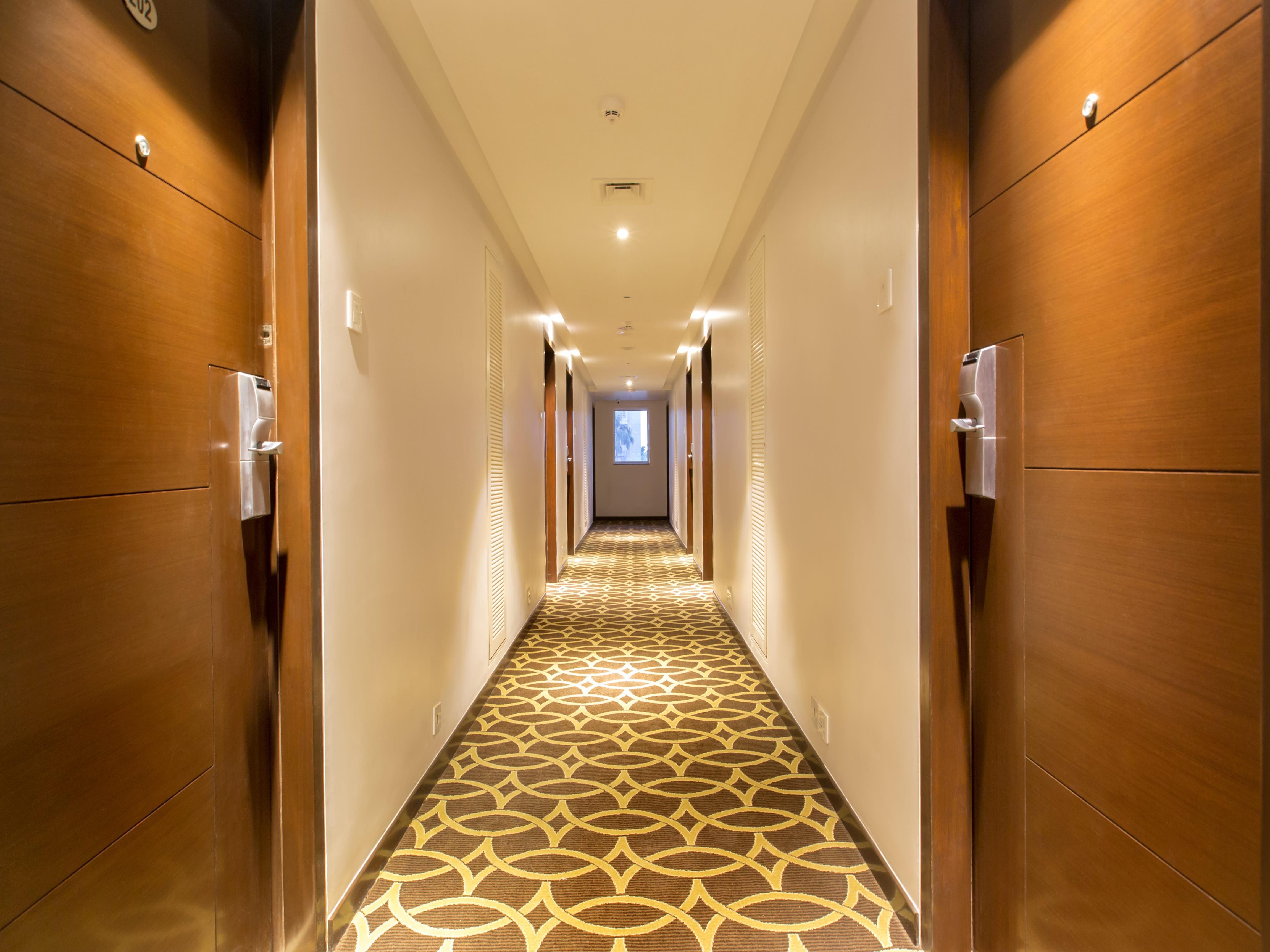 Ramee Guestline Hotel Juhu Mumbai Exterior photo