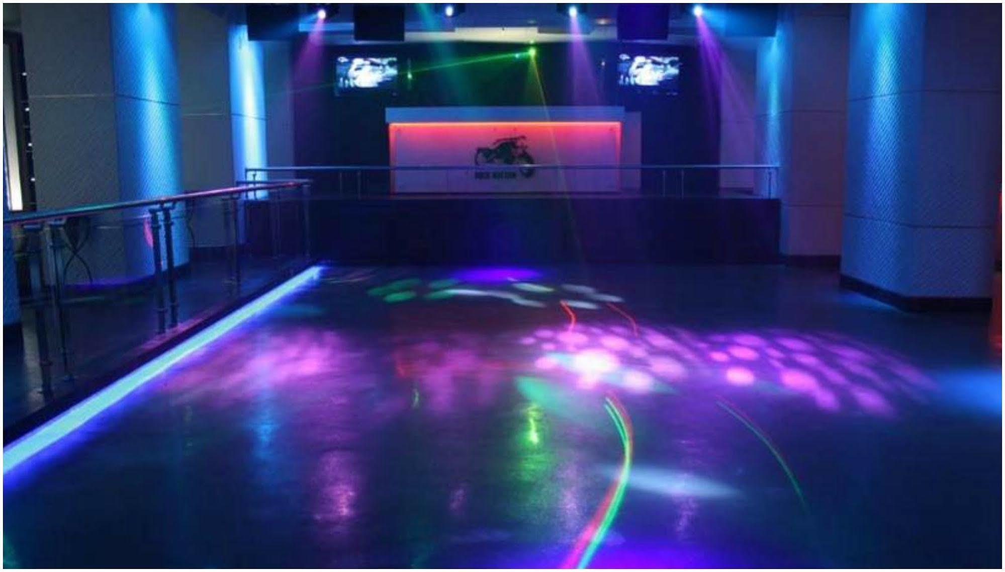 Ramee Guestline Hotel Juhu Mumbai Facilities photo